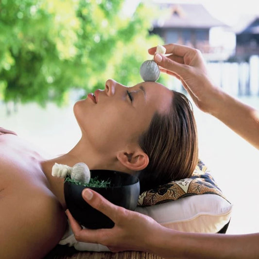 Boule de Massage Aux Herbes Thaïlandaises – Compresse Chaude & Thérapie Moxibustion